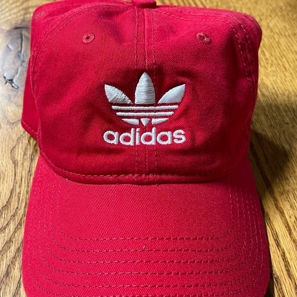 adidas Men’s Originals Relaxed Strapback Cap, Scarlet Red/White - Picture 1 of 3